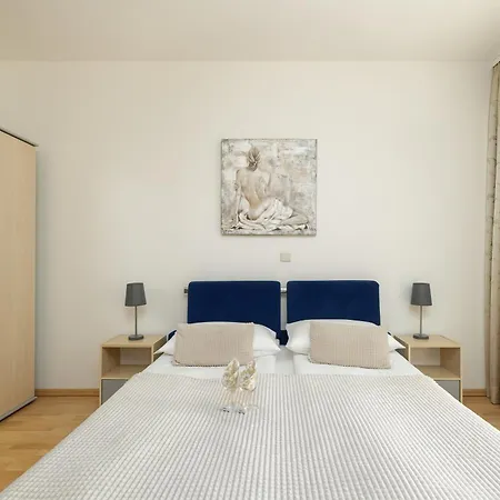Spacerowa Cozy With Balcony In By Renters 公寓