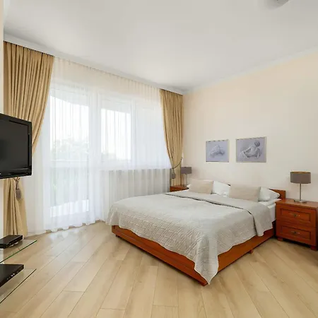 Spacerowa Cozy With Balcony In By Renters Apartamento Kołobrzeg