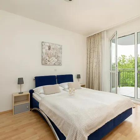 Spacerowa Cozy With Balcony In By Renters Kołobrzeg