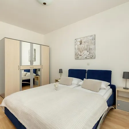 Spacerowa Cozy With Balcony In By Renters * Kołobrzeg