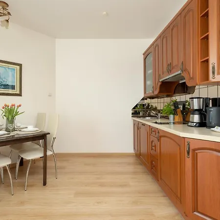 Apartamento Spacerowa Cozy With Balcony In By Renters Kołobrzeg